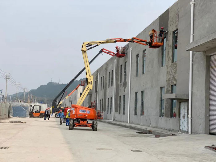 一线探营丨米兰官方版入口为工地复工按下“快进键”